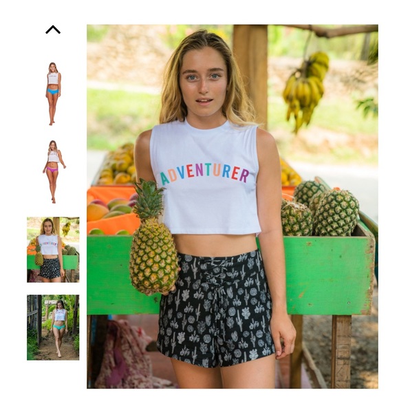 ❌ SOLD ❌  - 🌈 Colorful White Adventurer Crop Top - Picture 2 of 7